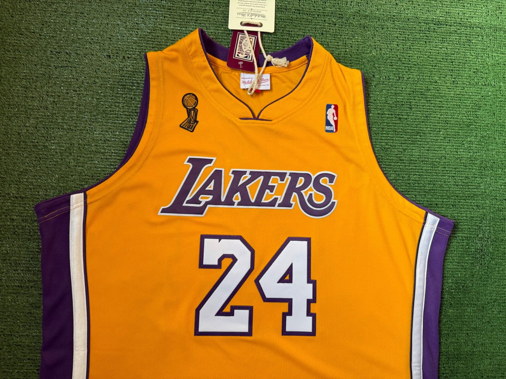 Kobe Bryant Los Angeles Lakers Jersey #24 Mitchell & Ness Authentic Gold Size 48 (XL) NBA