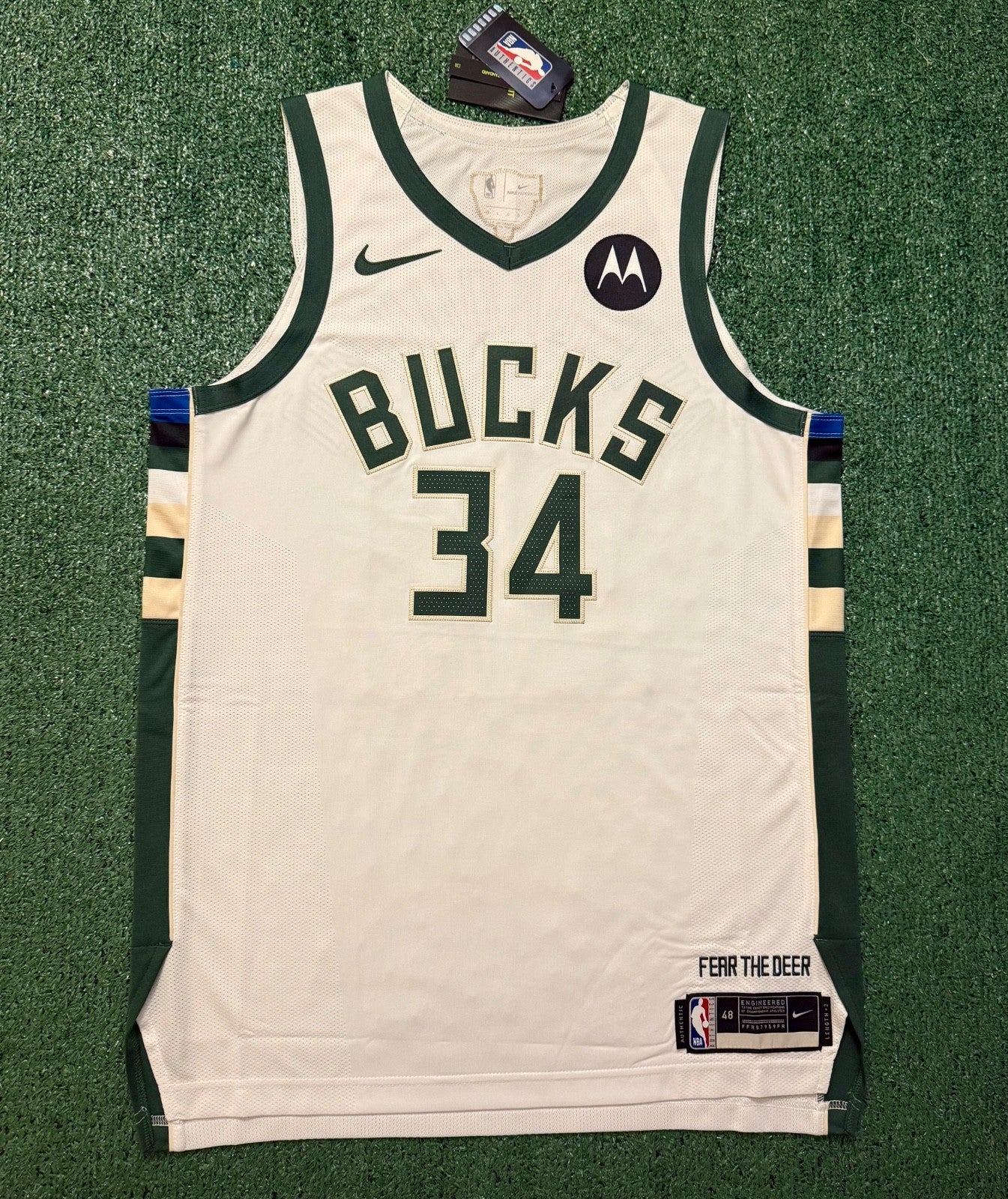 Giannis Antetokounmpo Milwaukee Bucks Jersey #34 Nike Vaporknit Authentic White Size 48 (Large) NBA