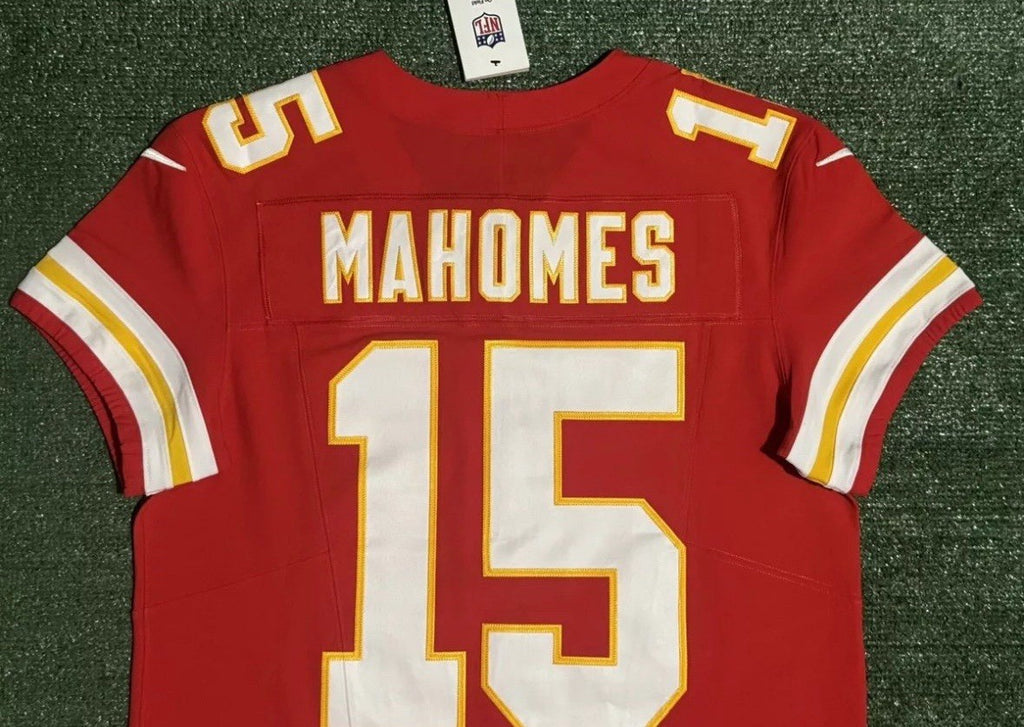 Patrick Mahomes Kansas City Chiefs Jersey #15 Nike Vapor FUSE Elite Red Size 44 (L) NFL