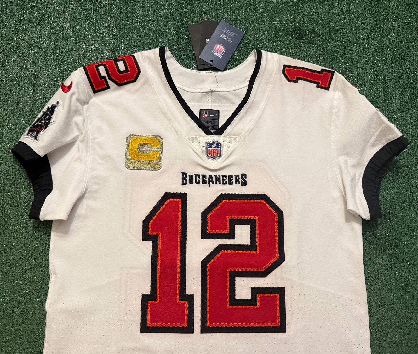 Tom Brady Tampa Bay Buccaneers Jersey #12 Nike Vapor Elite White size 44 (Large) NFL