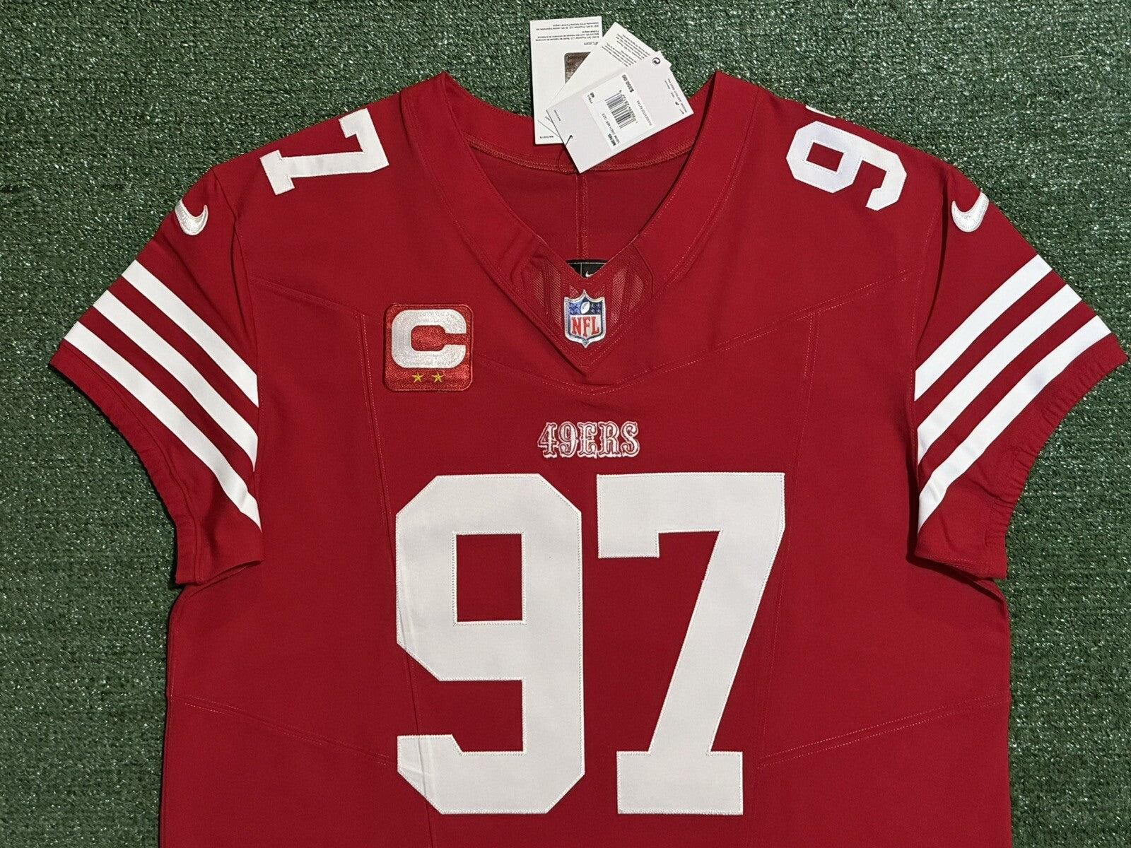 Nick Bosa San Francisco 49ers
Jersey #97 Nike Vapor FUSE Elite red Size 48 (XL) NFL