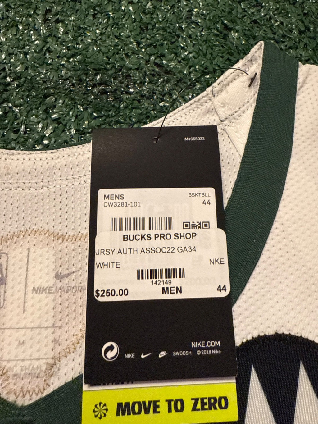 Giannis Antetokounmpo Milwaukee Bucks Jersey #34 Nike Vaporknit Authentic White Size 44 (Medium) NBA