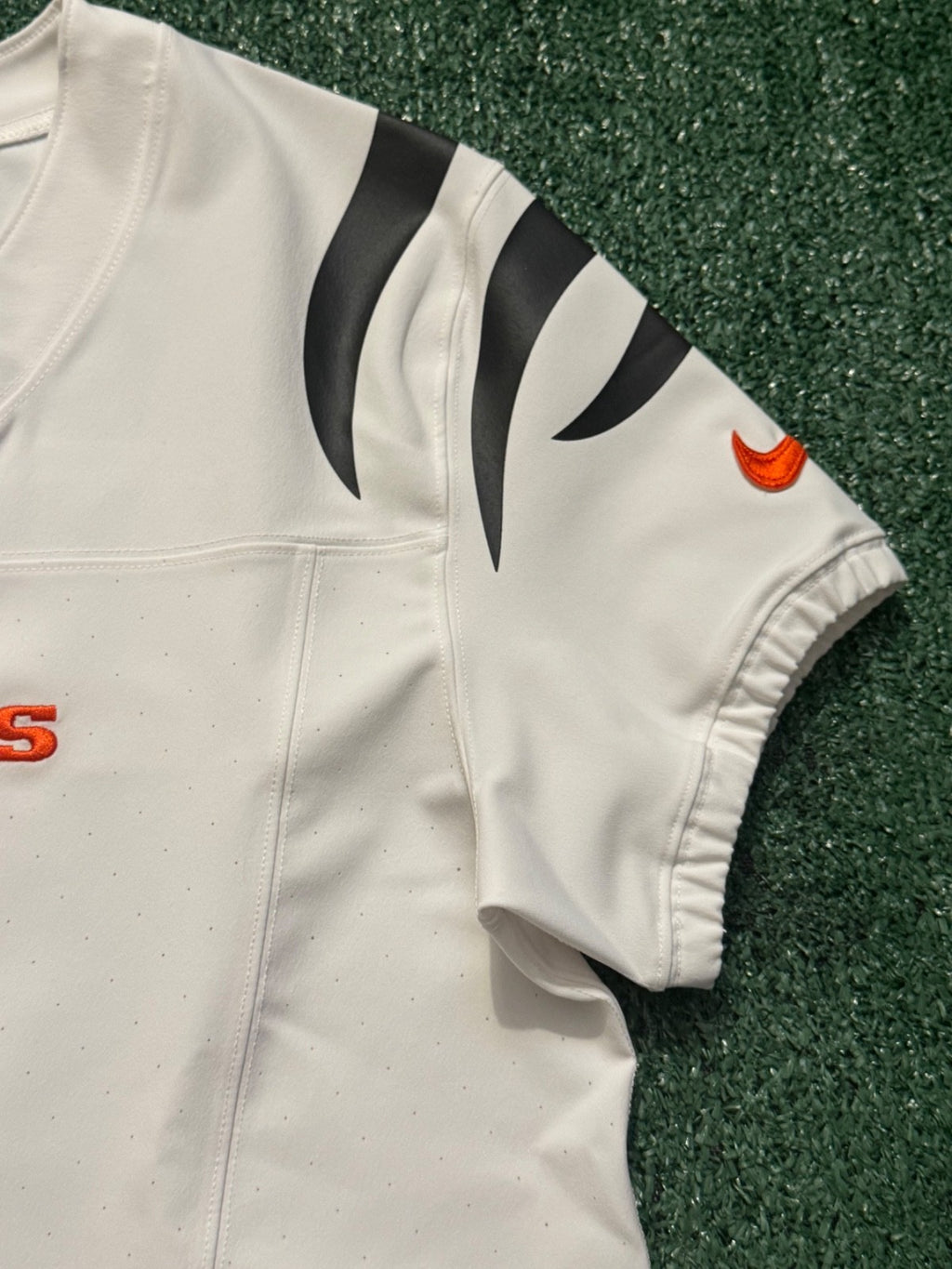 Joe Burrow Cincinnati Bengals Jersey #9 Nike Vapor FUSE Elite White Size 40 (M) NFL