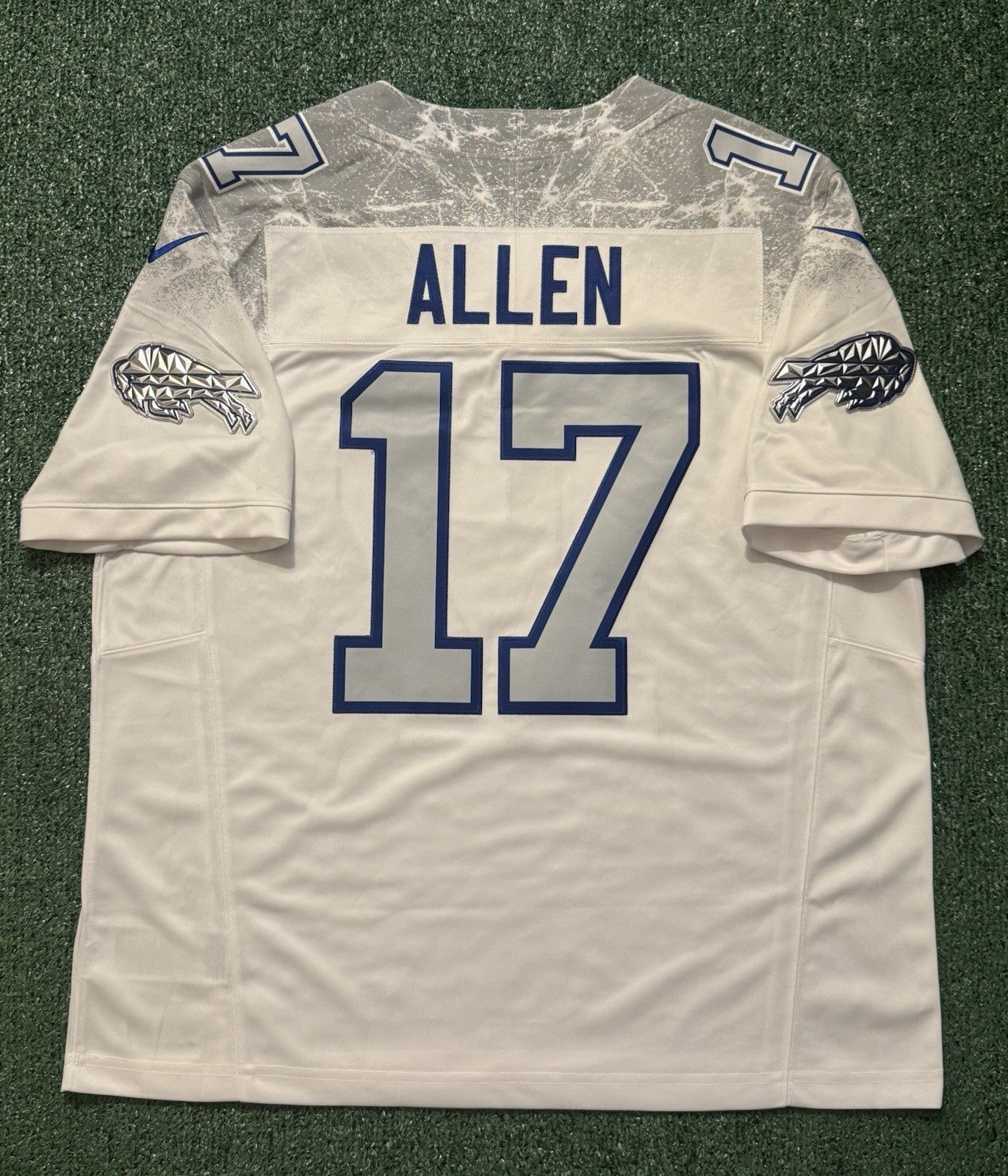Josh Allen Buffalo Bills Jersey #17 Nike Vapor Fuse Limited Rivalry White Size XL NFL