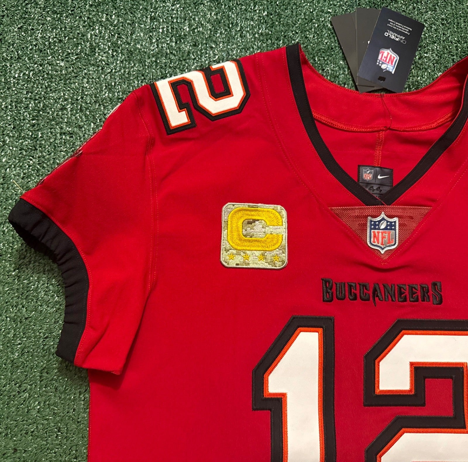 Tom Brady Tampa Bay Buccaneers Jersey #12 Nike Vapor Elite Red size 44 (Large) NFL