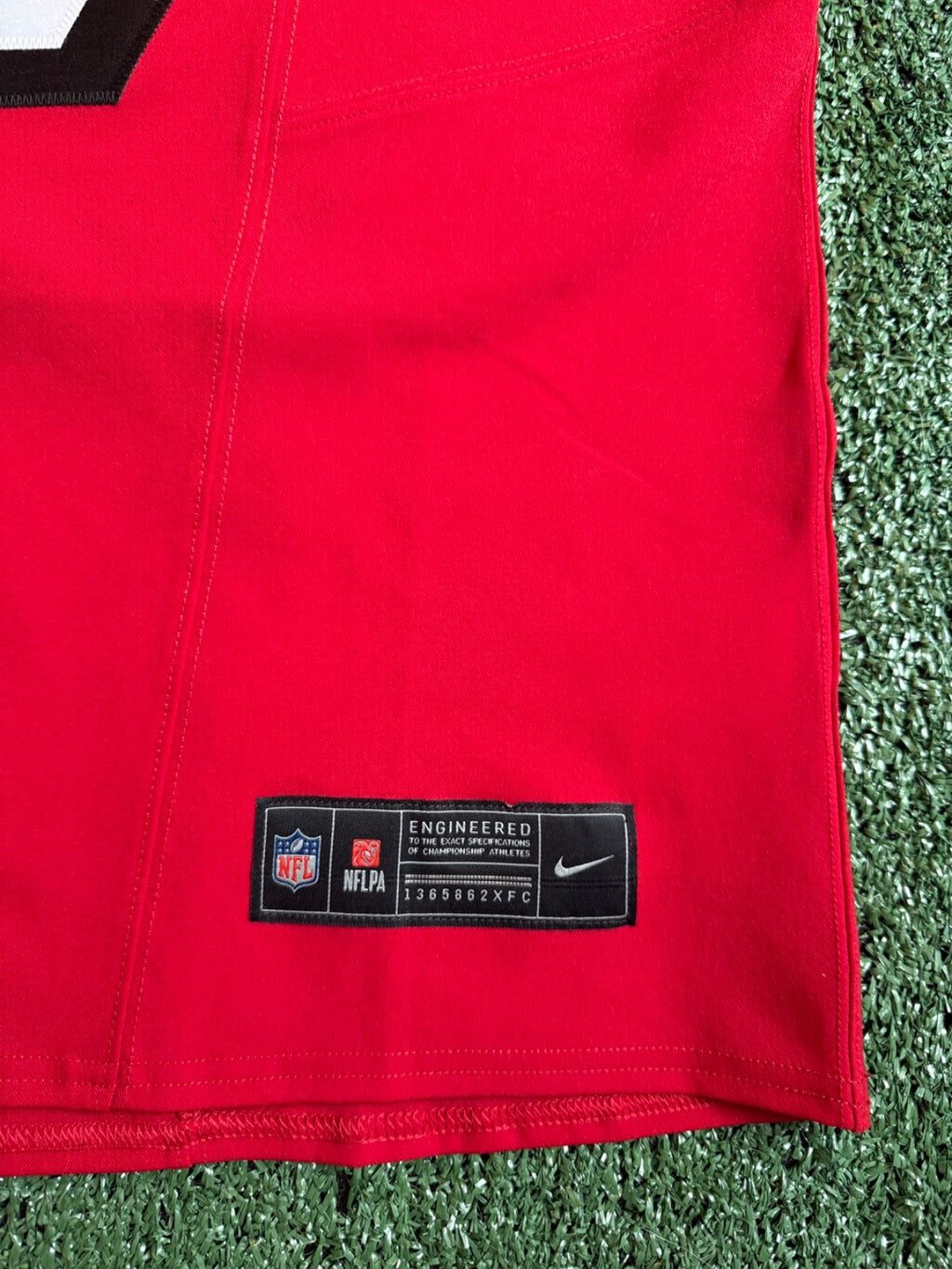 Nick Bosa San Francisco 49ers
Jersey #97 Nike Vapor FUSE Elite red Size 44 (Large) NFL