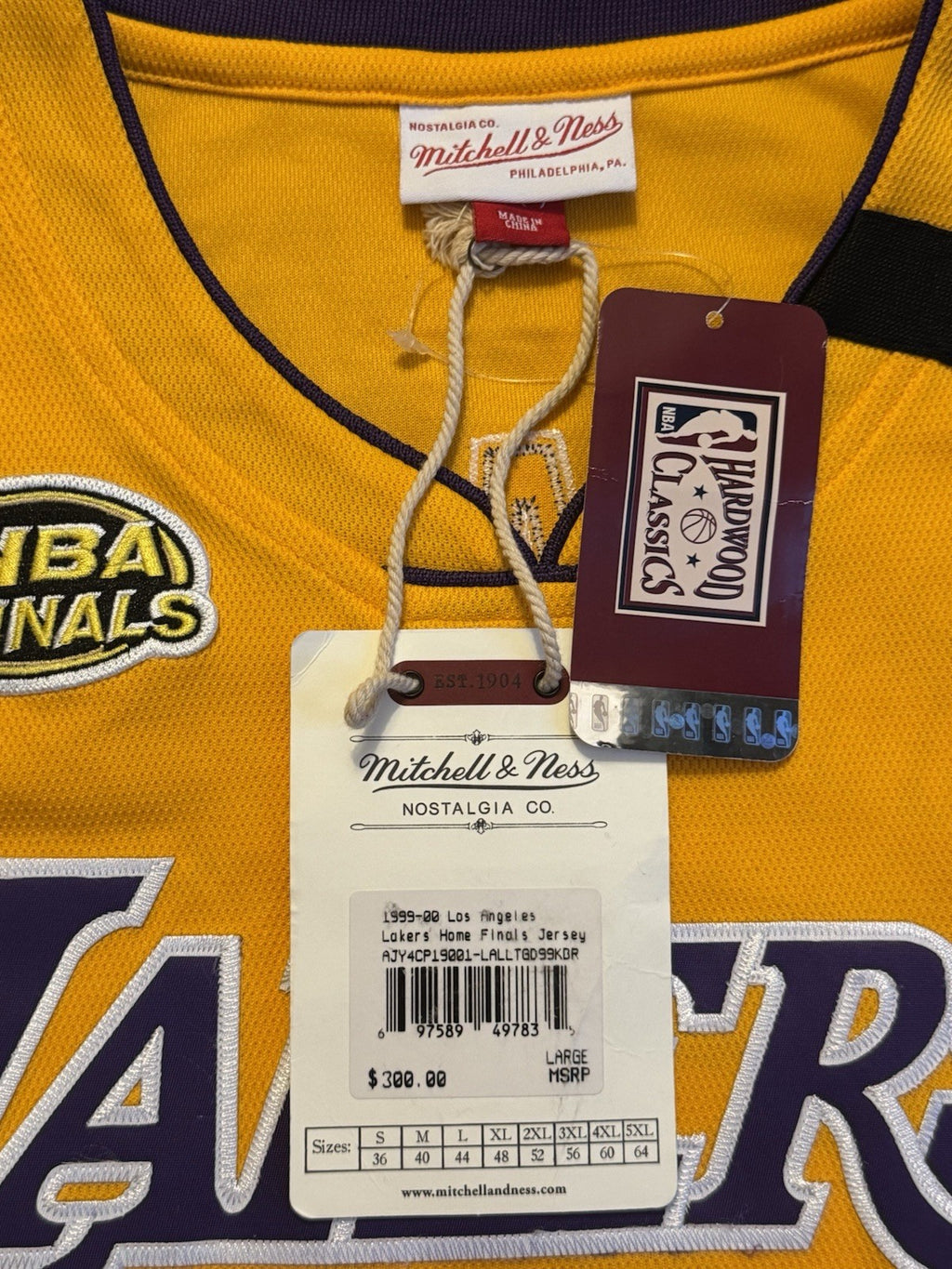 Kobe Bryant Los Angeles Lakers Jersey #24 Mitchell & Ness Authentic Gold Size 44 (L) NBA