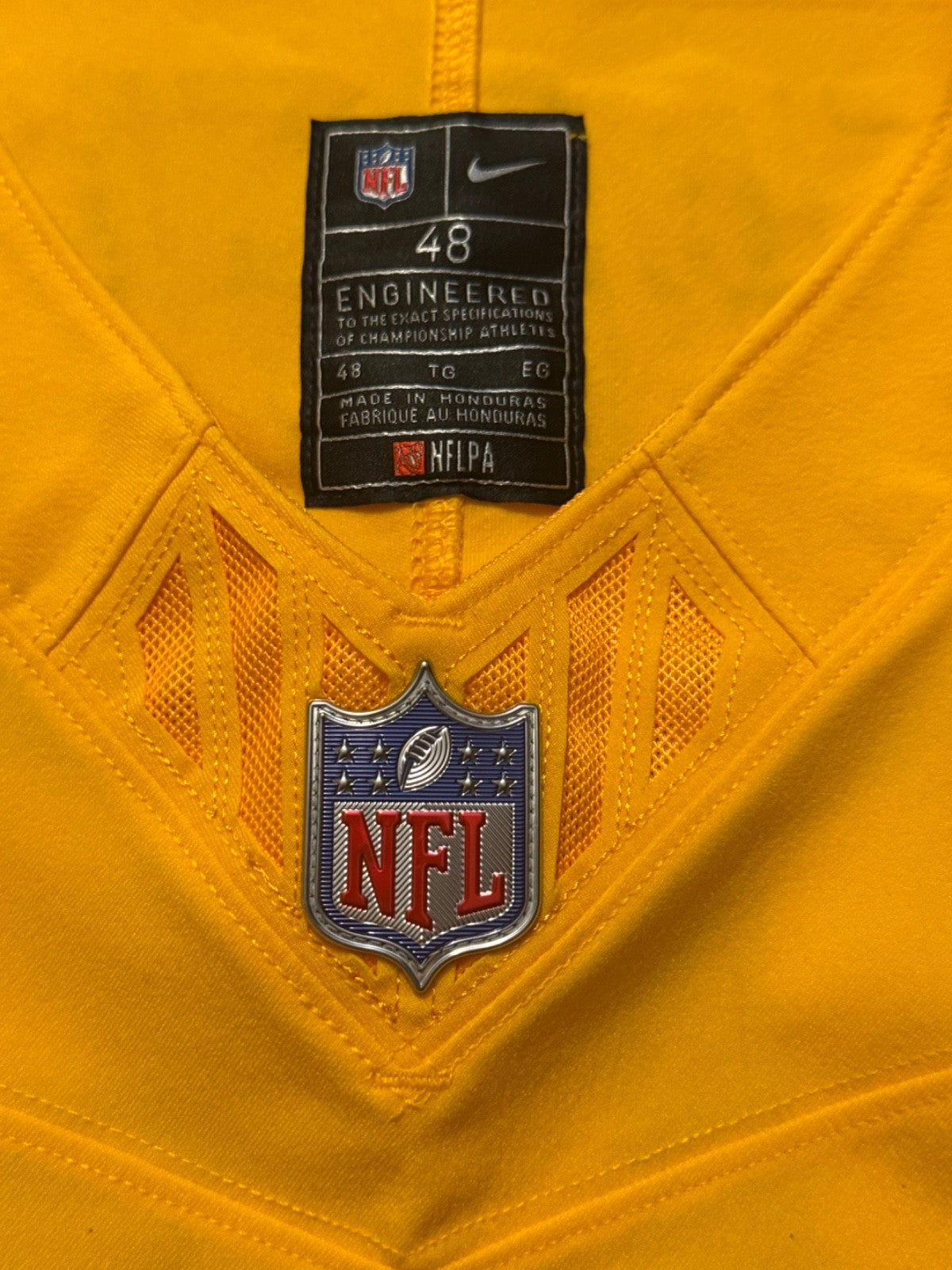 Justin Herbert Los Angeles Chargers Jersey #10 Nike Vapor Fuse Elite Gold Size 48 (XL) NFL