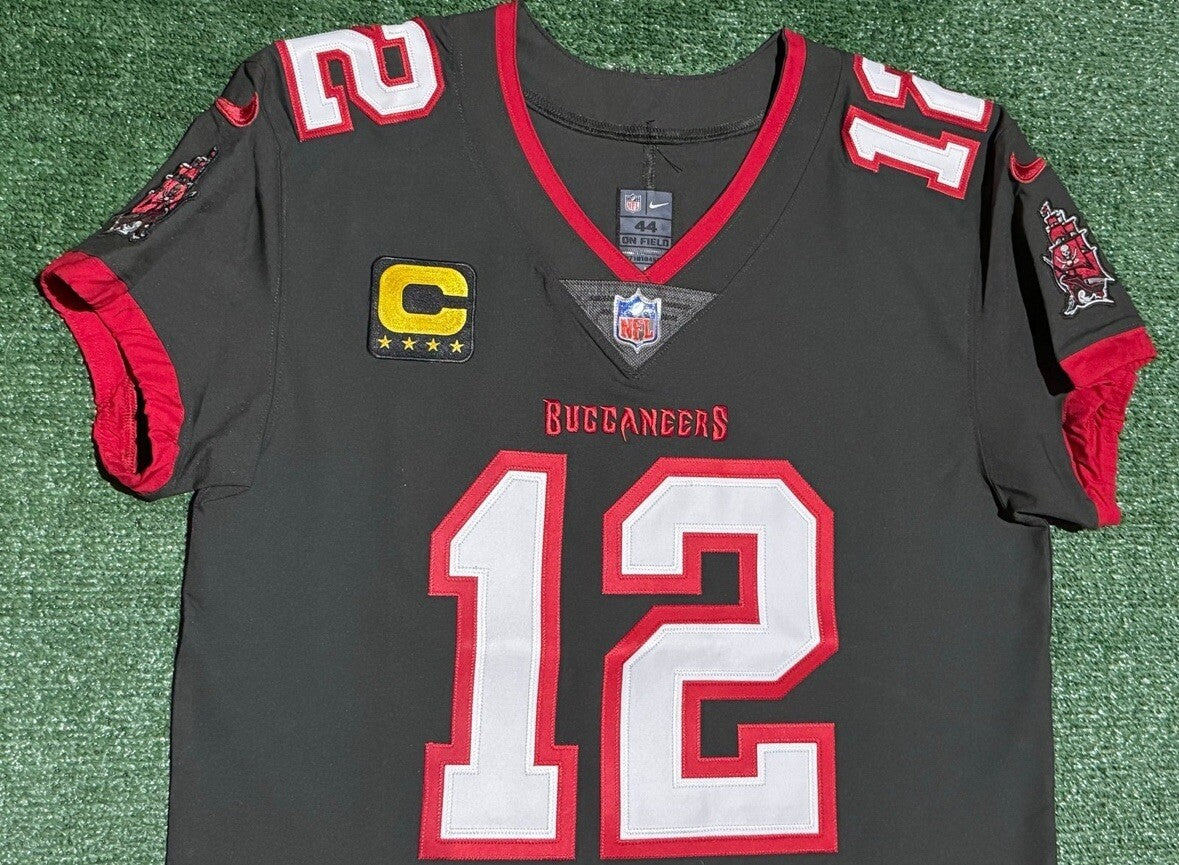 Tom Brady Tampa Bay Buccaneers Jersey #12 Nike Vapor Elite Gray size 44 (Large) NFL