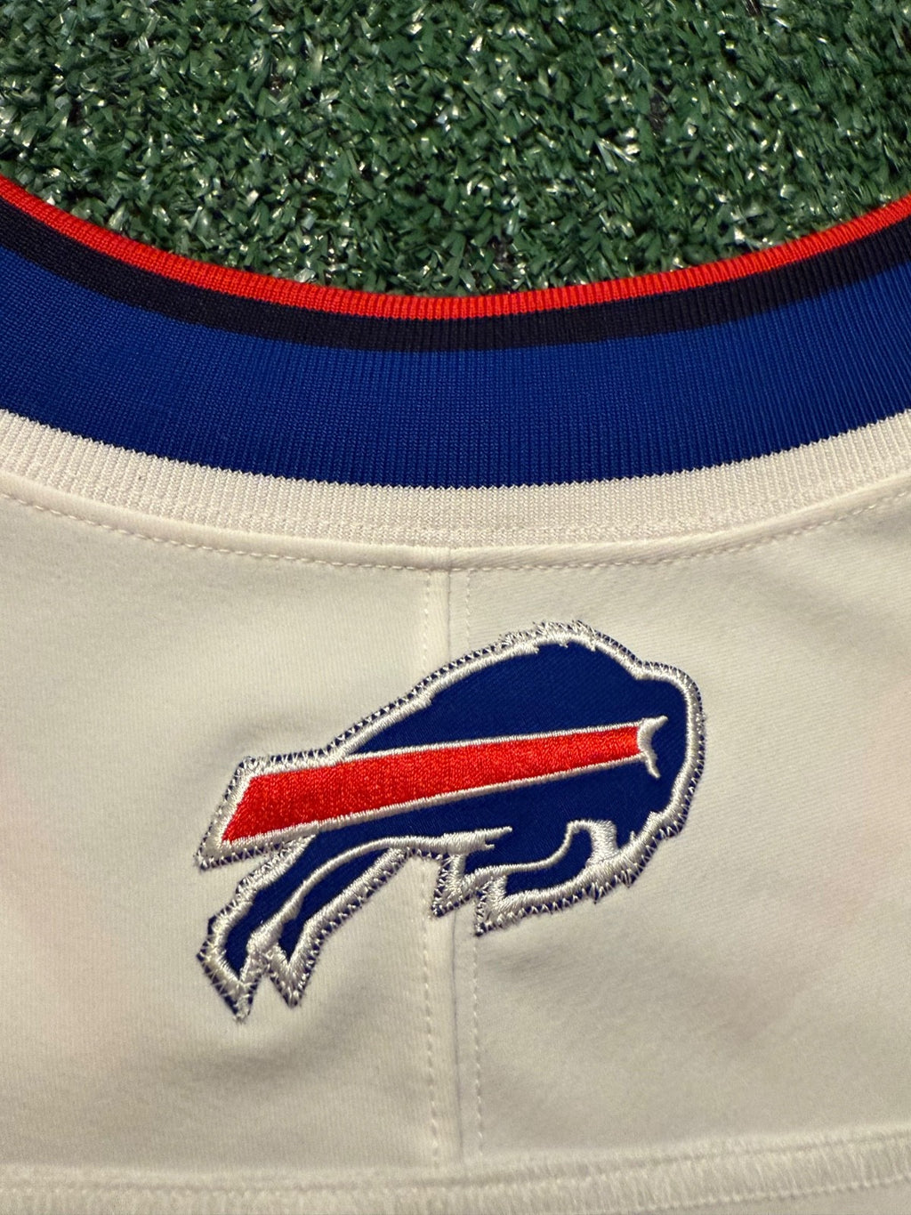 Josh Allen Buffalo Bills Jersey #17 Nike Vapor Fuse Elite White Size 40 (M) NFL