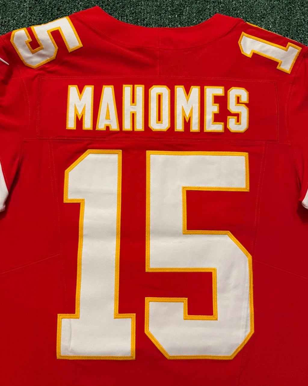 Patrick Mahomes Kansas City Chiefs Jersey #15 Nike Vapor FUSE Elite Red Size 40 (M) NFL