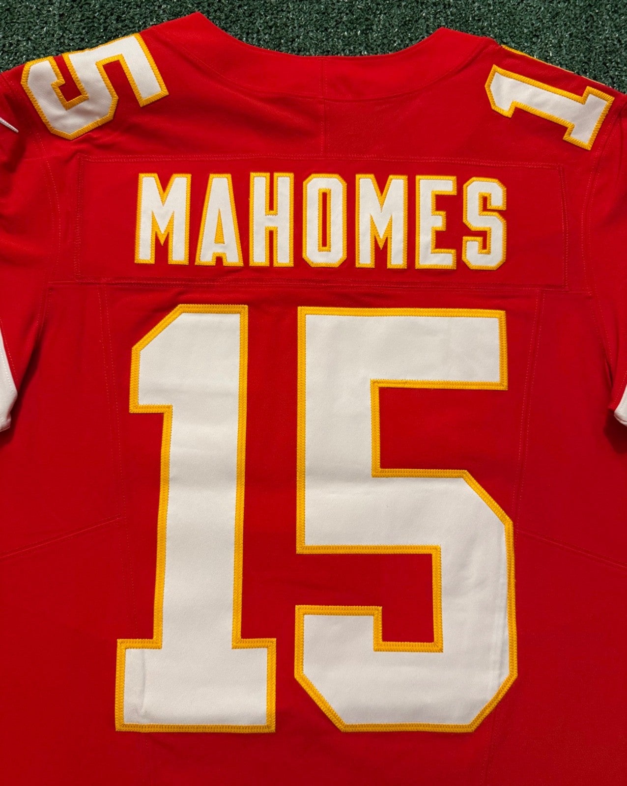 Patrick Mahomes Kansas City Chiefs Jersey #15 Nike Vapor FUSE Elite Red Size 40 (M) NFL