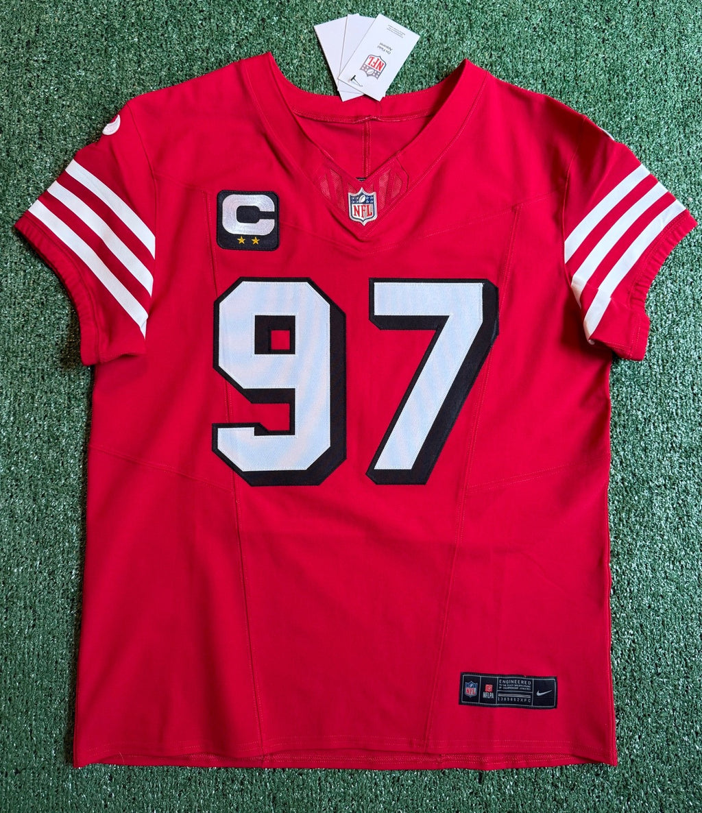 Nick Bosa San Francisco 49ers
Jersey #97 Nike Vapor FUSE Elite red Size 44 (Large) NFL