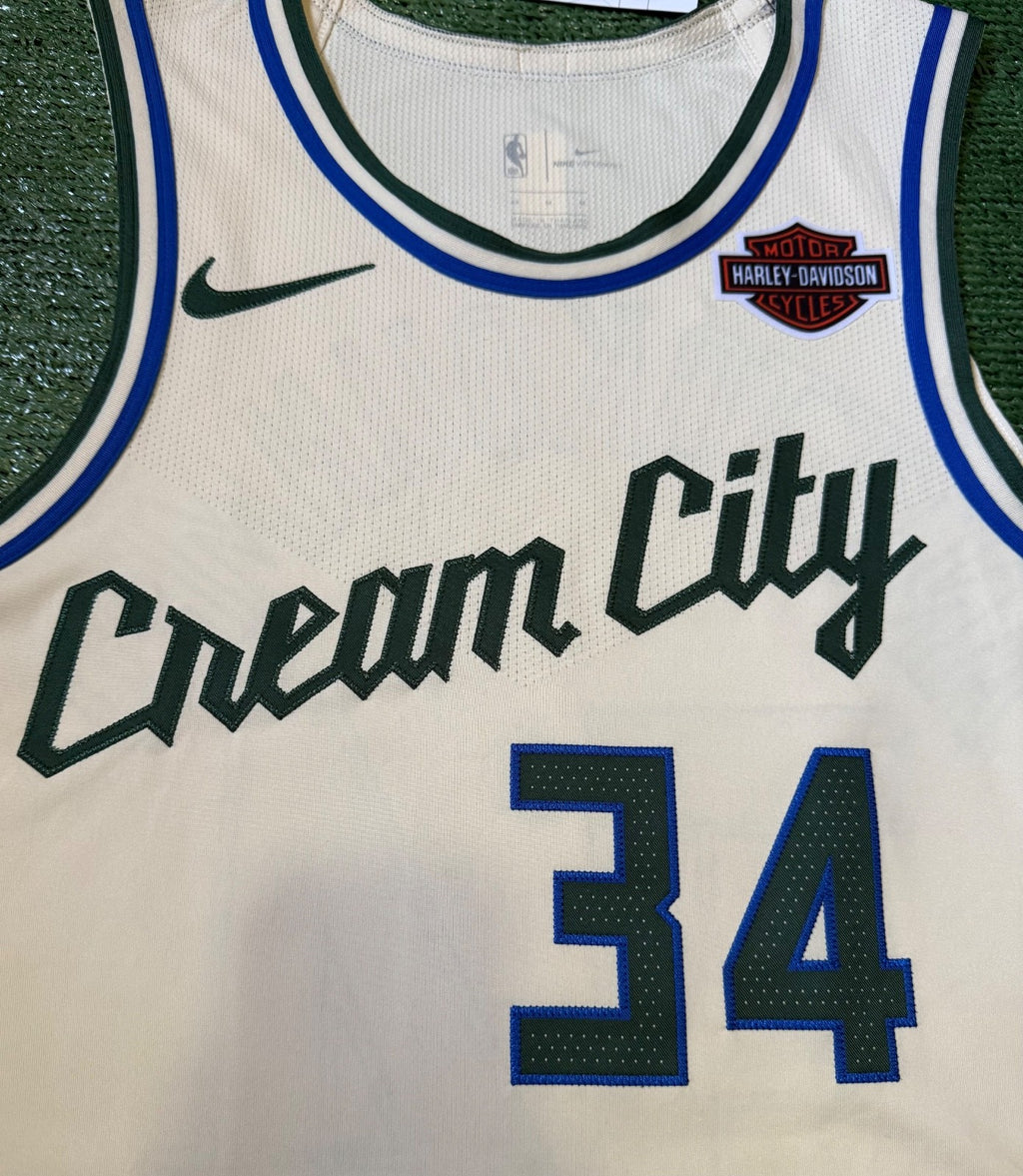 Giannis Antetokounmpo Milwaukee Bucks Jersey #34 Nike Vaporknit Authentic Cream Size 44 (Medium) NBA