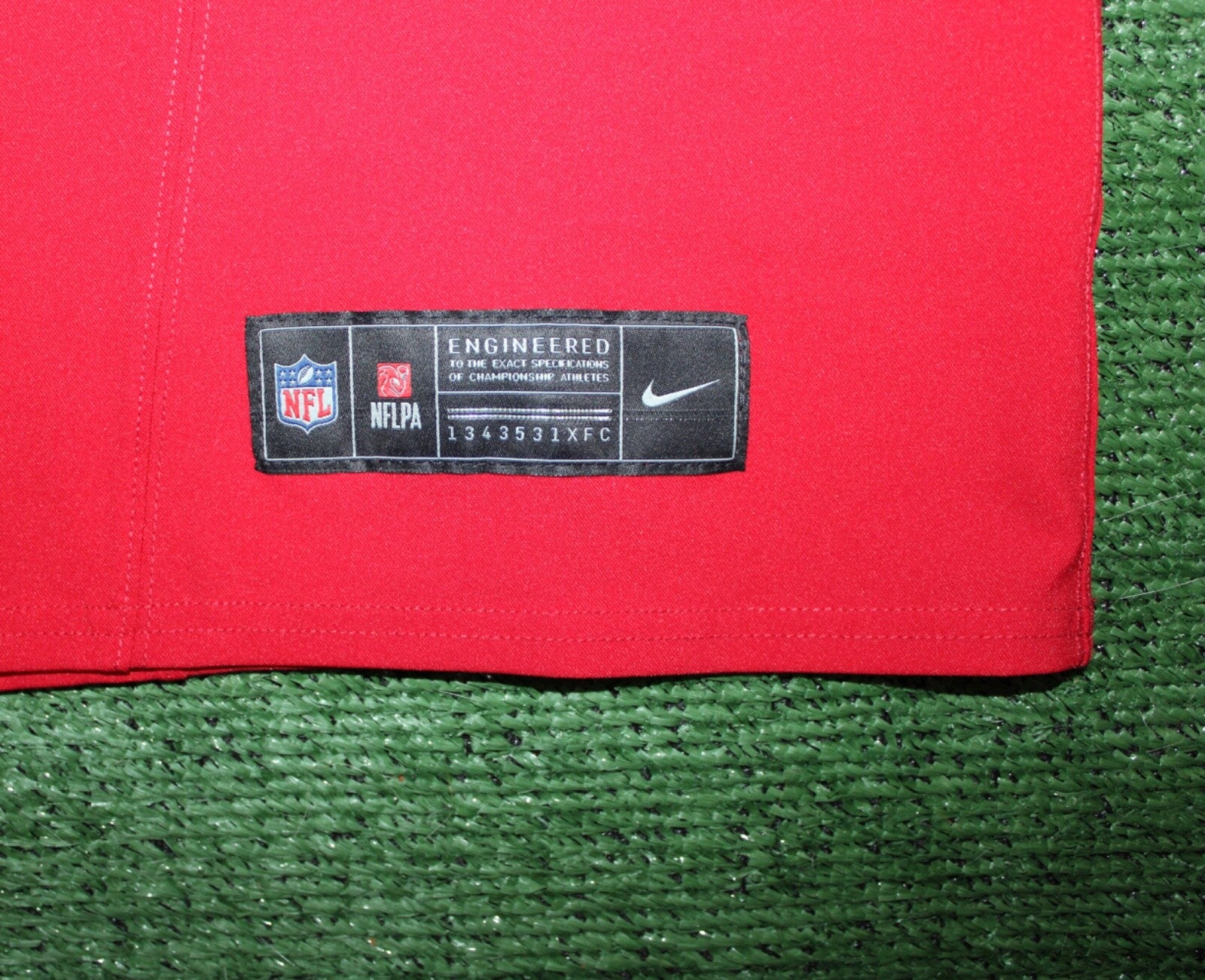 Nick Bosa San Francisco 49ers
Jersey #97 Nike Vapor FUSE Elite red Size 44 (Large) NFL