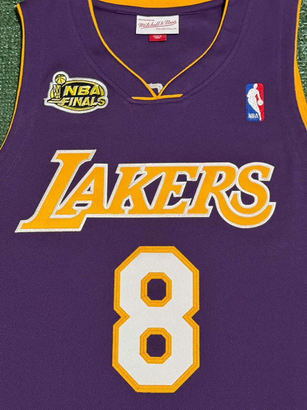 Kobe Bryant Los Angeles Lakers Jersey #8 Mitchell & Ness Authentic Purple Size 40 (M) NBA