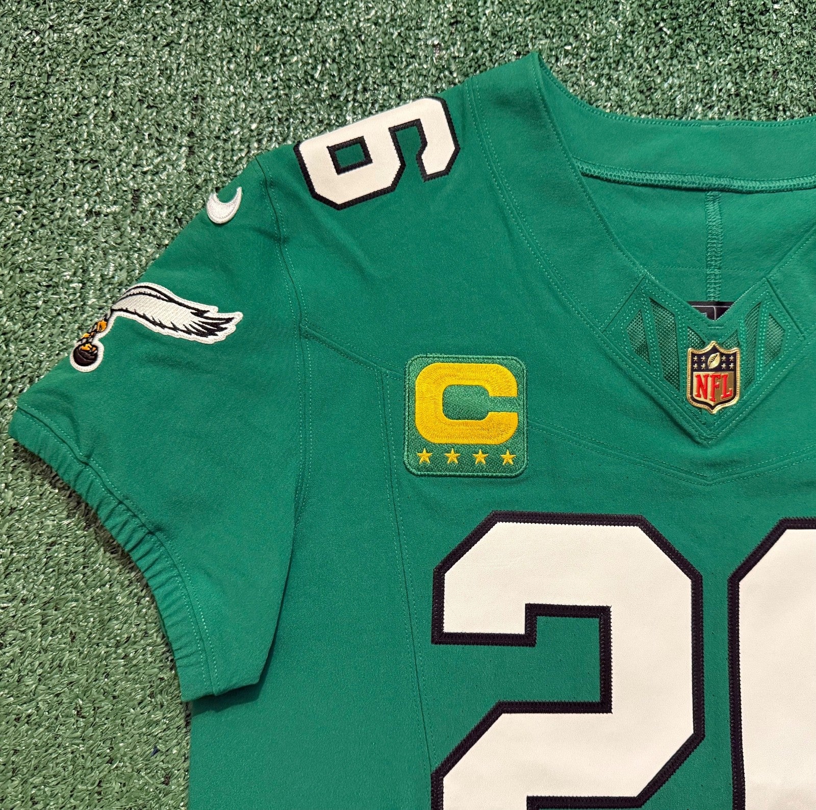 Saquon Barkley Philadelphia Eagles Jersey #26 Nike Vapor FUSE Elite Kelly Green Size 40 (Medium) NFL