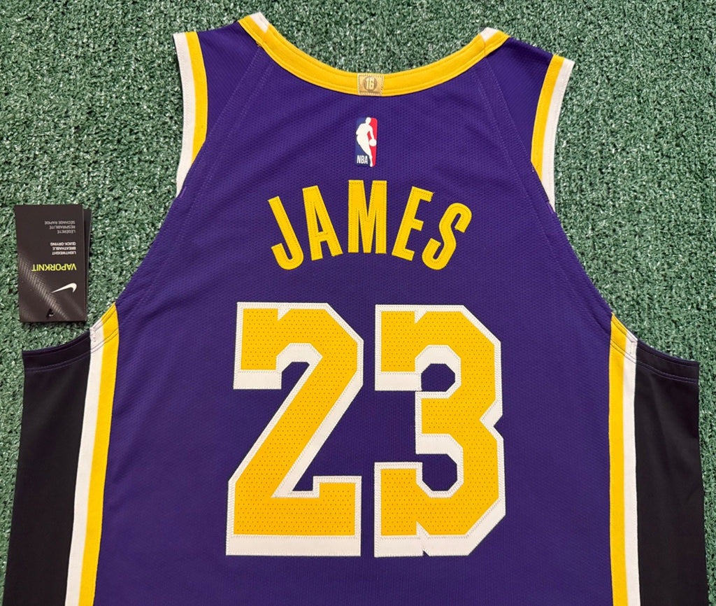 LeBron James Los Angeles Lakers Jersey #23 Nike VaporKnit Authentic Purple Size 48 (L) NBA