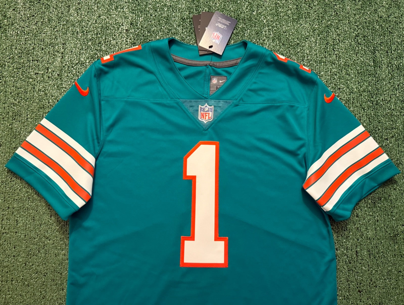 Tua Tagovailoa Miami Dolphins Jersey #1 Nike Vapor Limited Blue Size M NFL