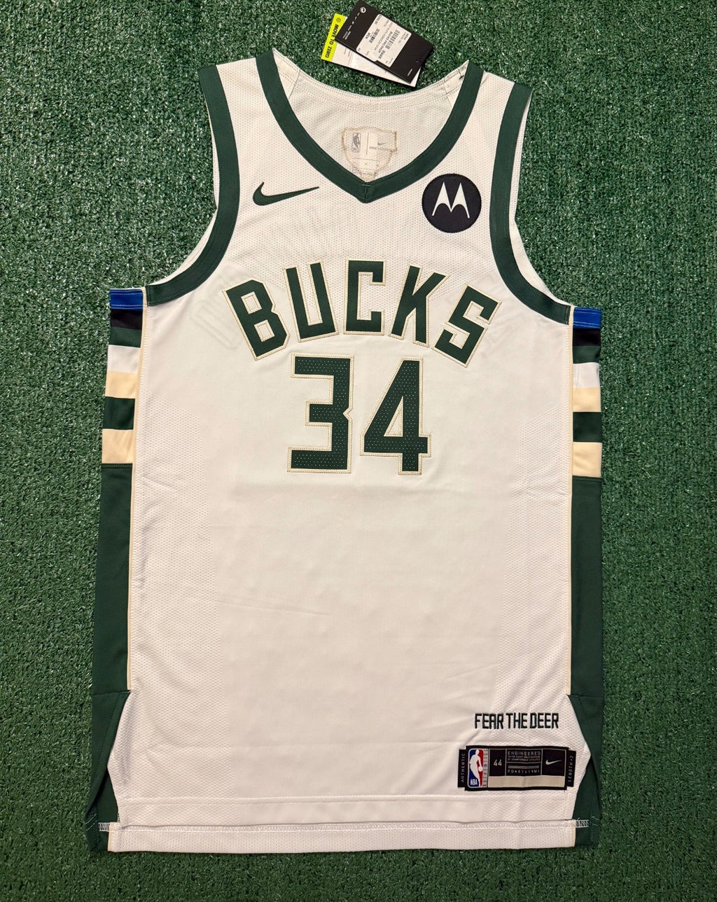 Giannis Antetokounmpo Milwaukee Bucks Jersey #34 Nike Vaporknit Authentic White Size 44 (Medium) NBA