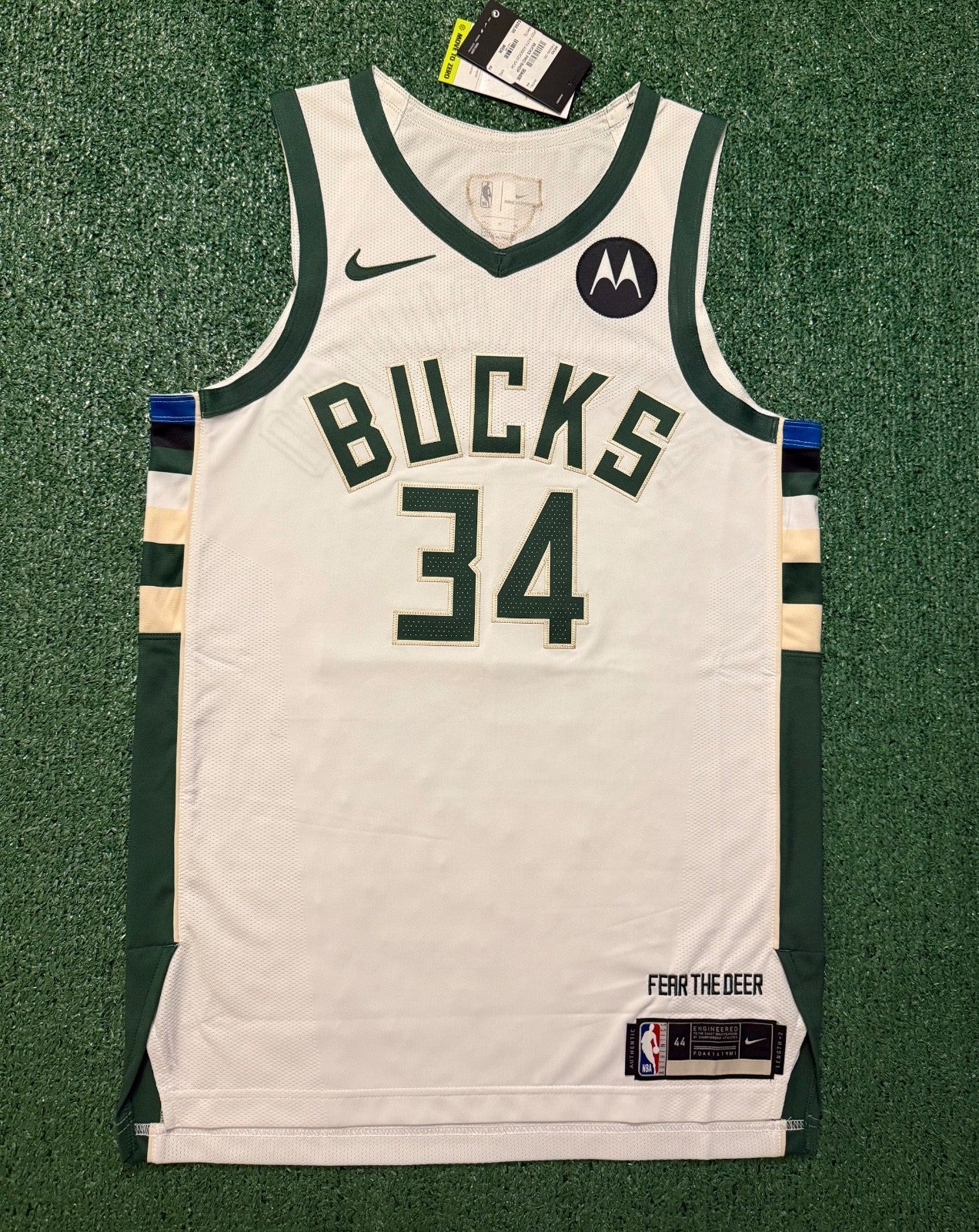 Giannis Antetokounmpo Milwaukee Bucks Jersey #34 Nike Vaporknit Authentic White Size 44 (Medium) NBA