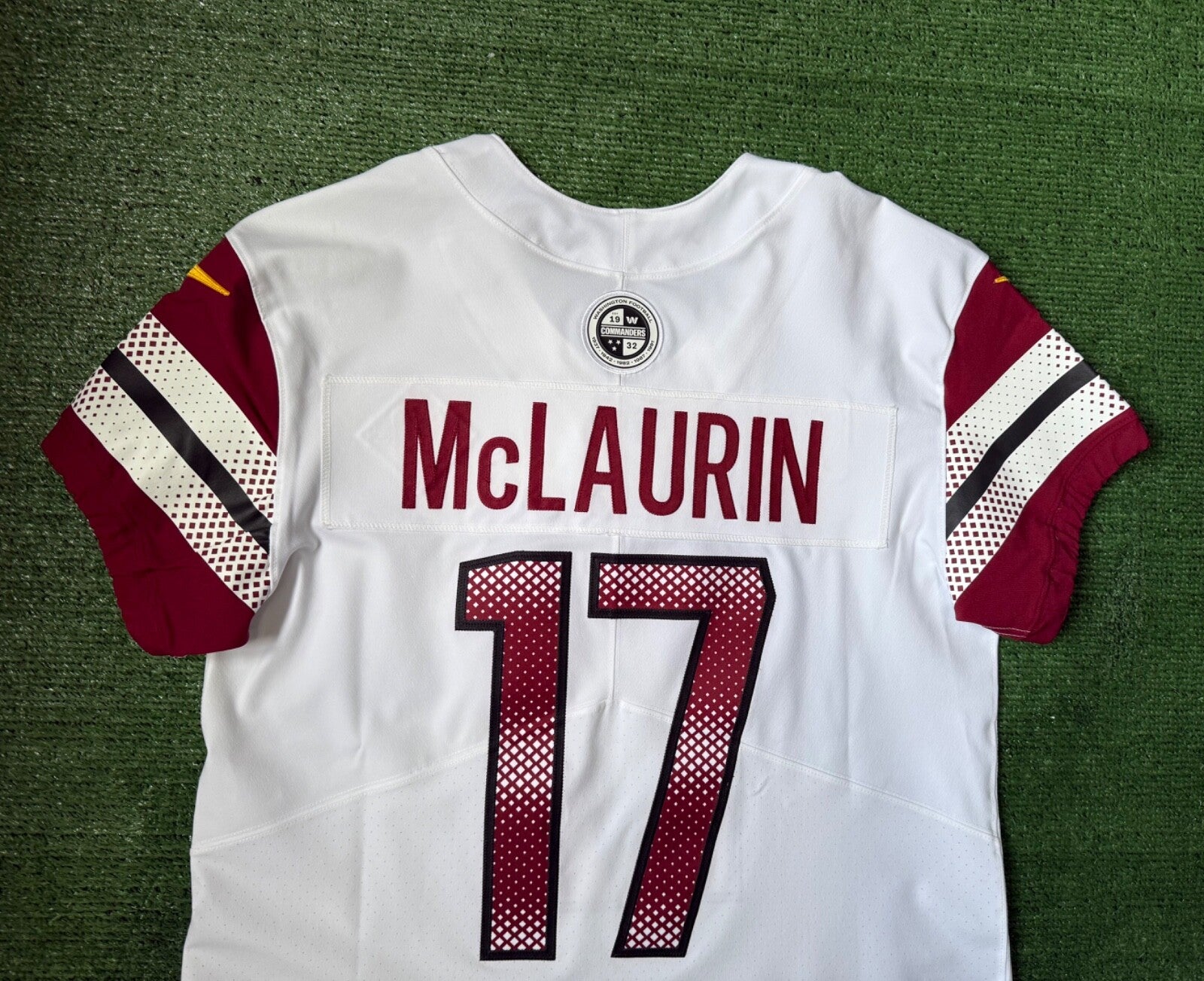 Terry McLaurin Washington Commanders Jersey #17 Nike Vapor Elite White Size 44 (Large) NFL