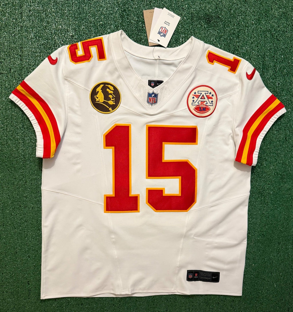 Patrick Mahomes Kansas City Chiefs Jersey #15 Nike Vapor FUSE Elite White Size 48 (XL) NFL