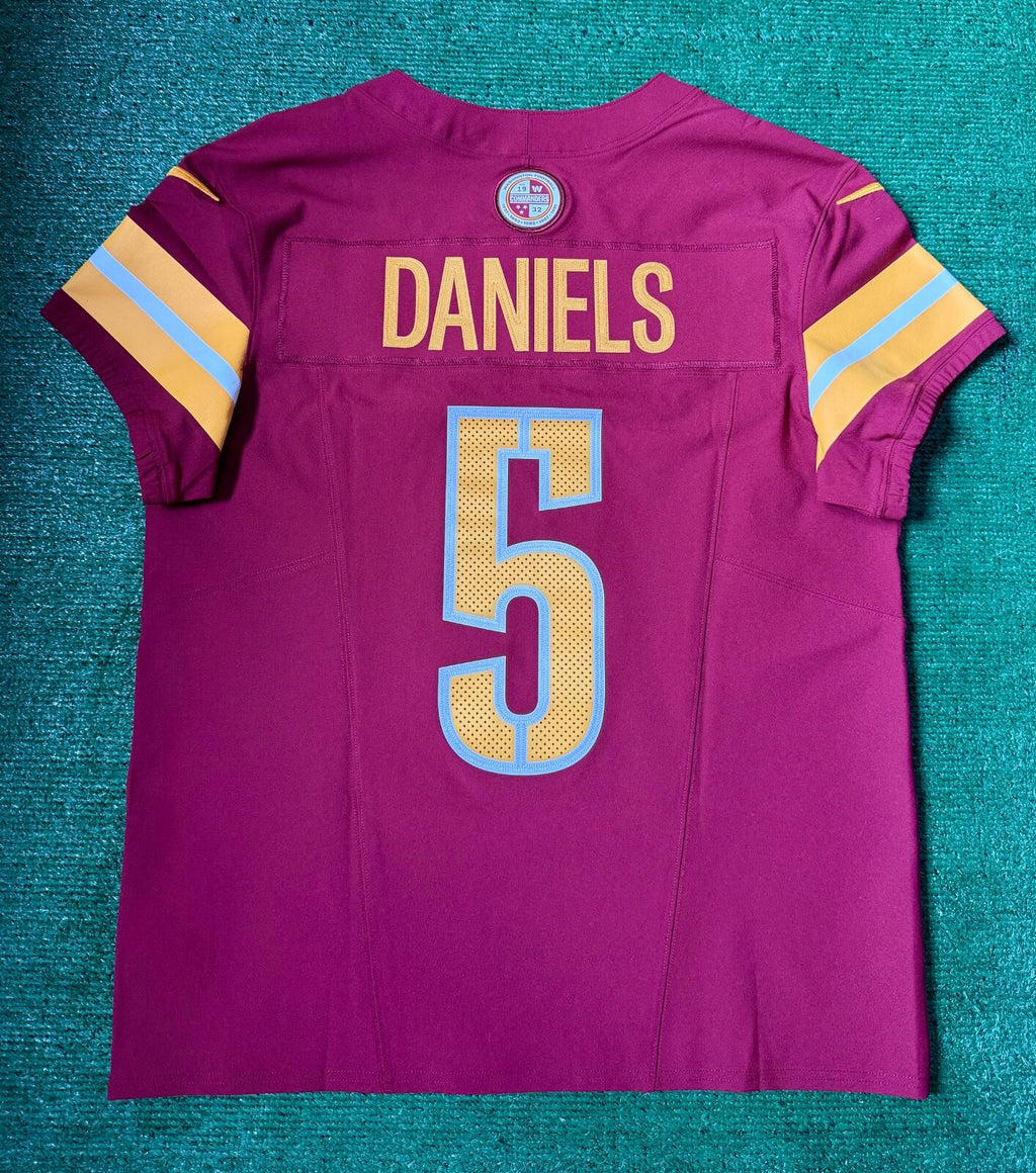 Jayden Daniels Washington Commanders Jersey #5 Nike Vapor Fuse Elite red size 44 (Large) NFL