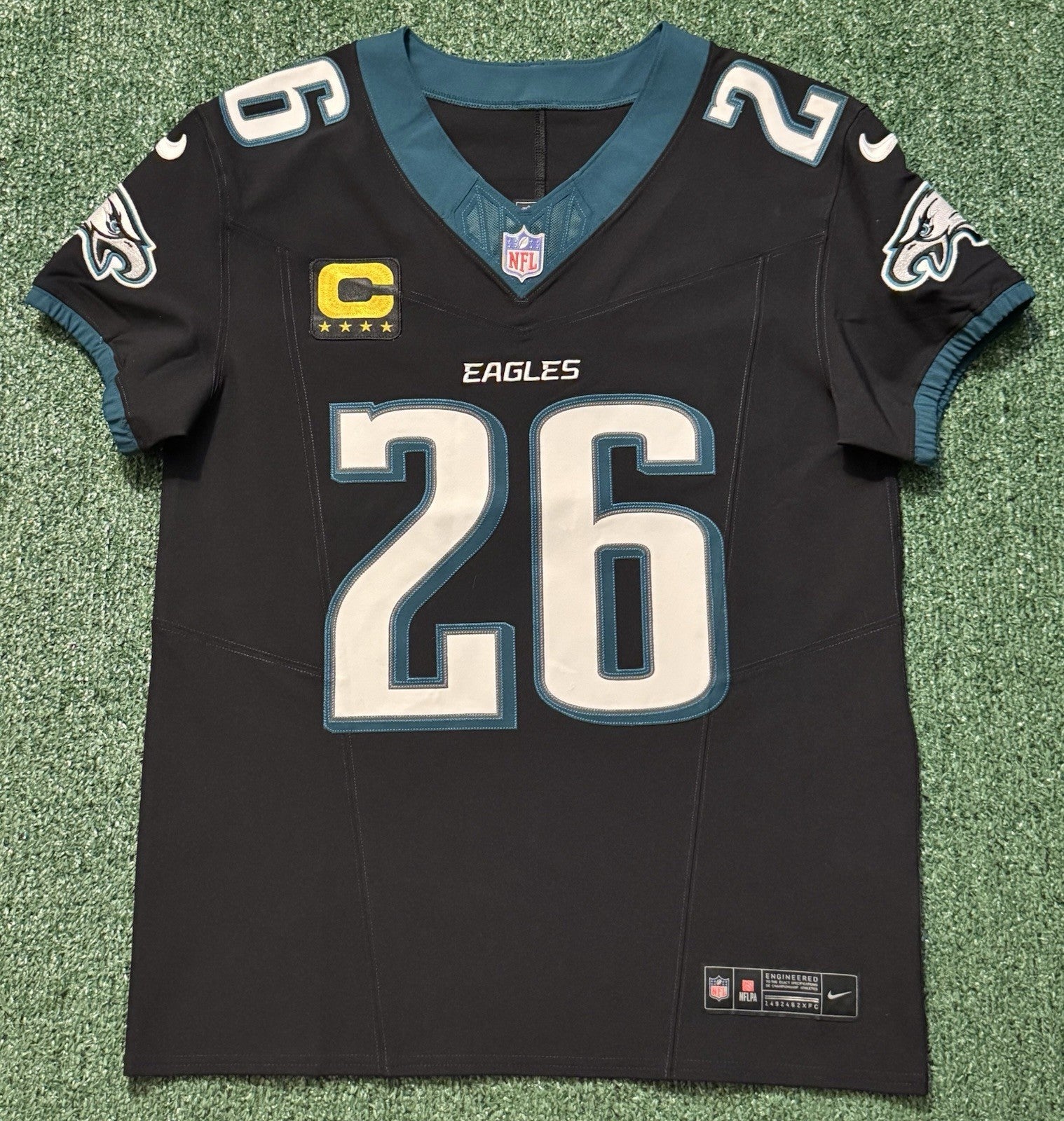 Saquon Barkley Philadelphia Eagles Jersey #26 Nike Vapor FUSE Elite Black size 40 (medium) NFL