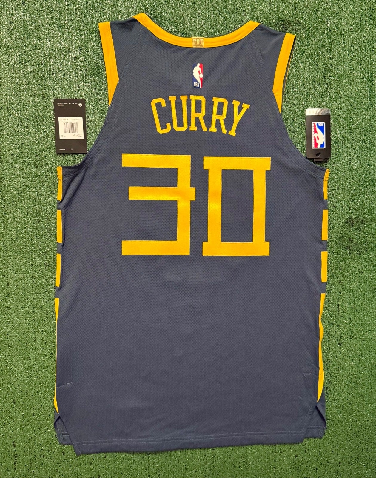 Steph Curry Golden State Warriors Jersey #30 Nike VaporKnit Authentic Gray Size 44 (M) NBA