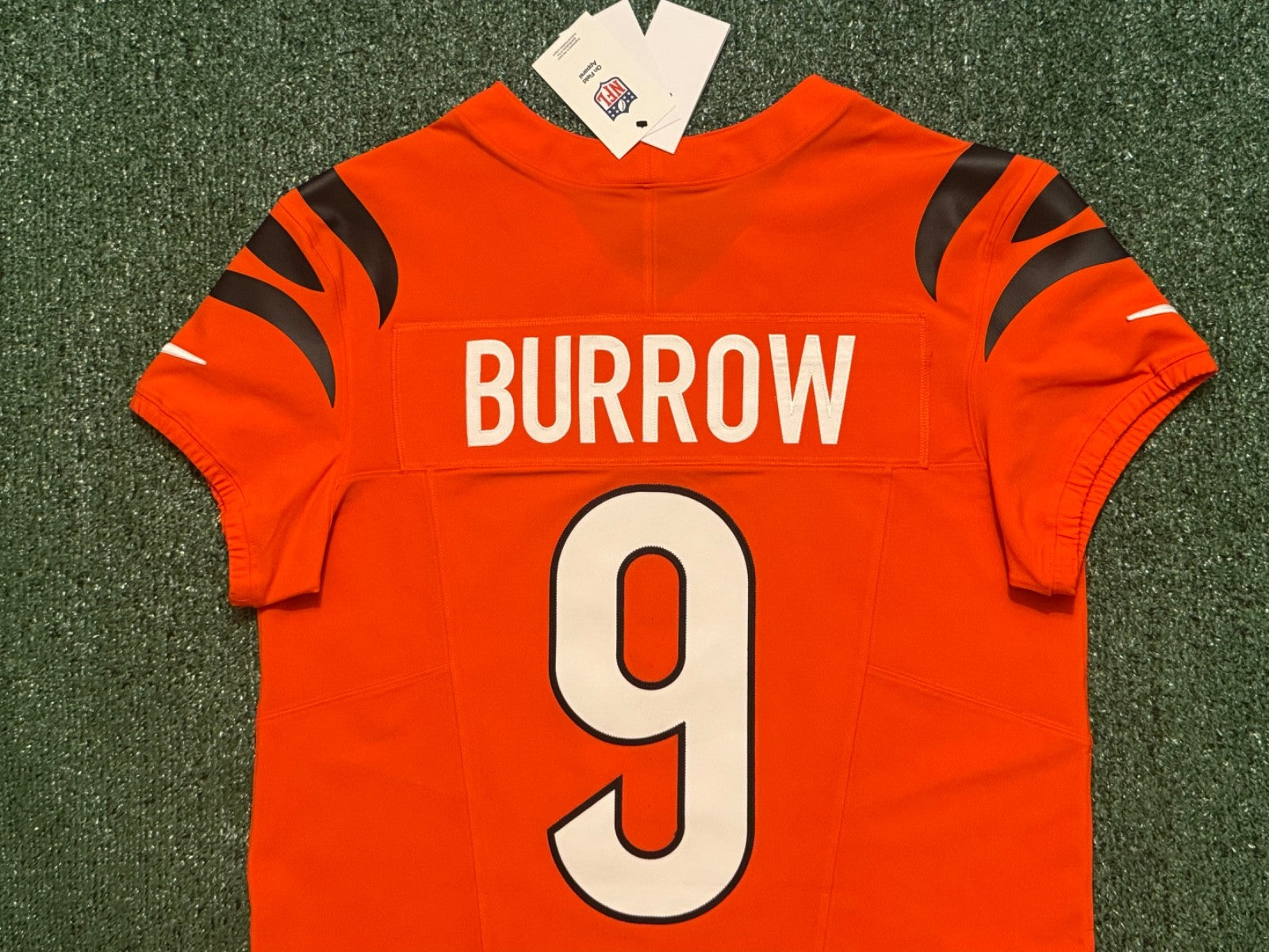 Joe Burrow Cincinnati Bengals Jersey #9 Nike Vapor FUSE Elite Orange Size 44 (L) NFL
