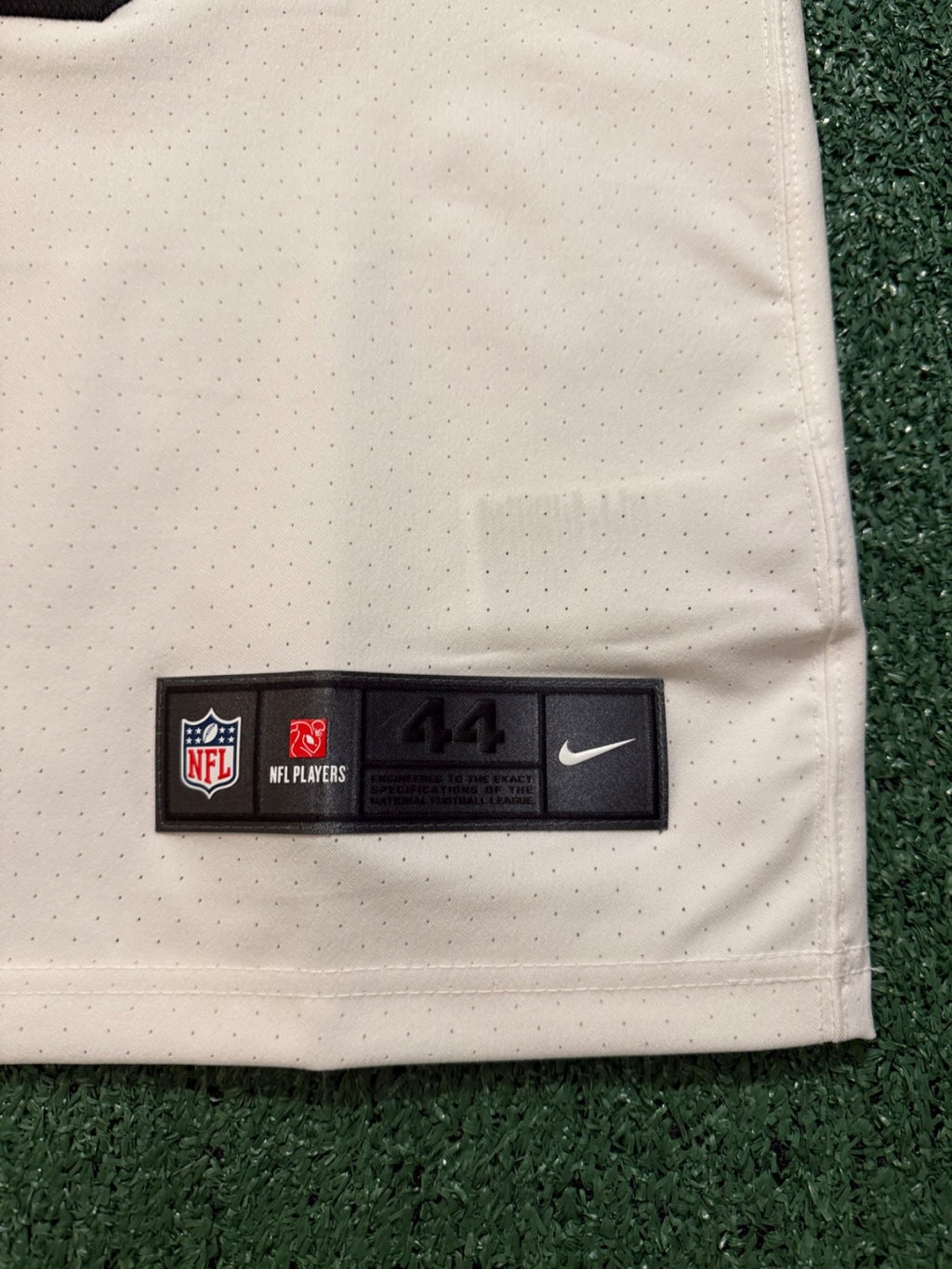 Mike Evans Tampa Bay Buccaneers Jersey #13 Nike Vapor Elite White Size 44 (Large) NFL